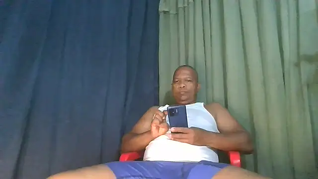 Show de bigblackcock75 na webcam