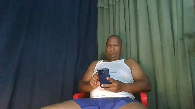 bigblackcock75 Show Webcam
