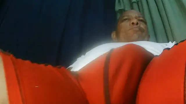 Show modela bigblackcock75 na web-kameri