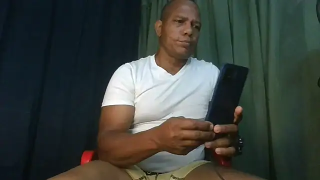 bigblackcock75 Webcam Show