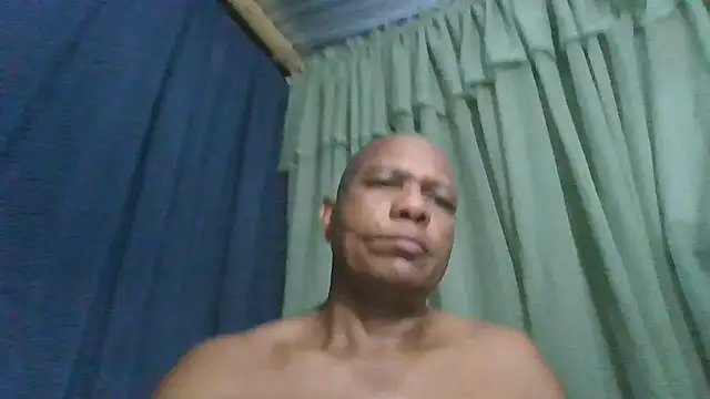 bigblackcock75 – webcam-show