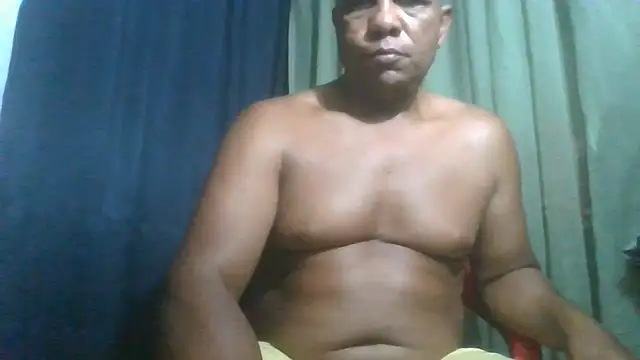 הופעת וובקאם של bigblackcock75