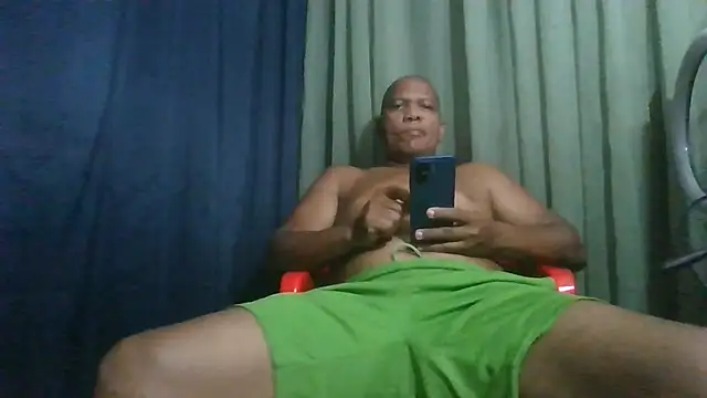 bigblackcock75 ওয়েবক্যাম শো