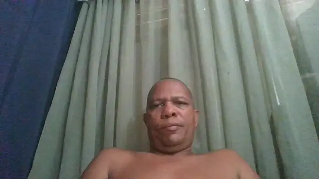 โชว์เว็บแคมของ bigblackcock75