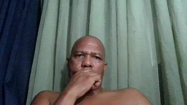 bigblackcock75 webcam show