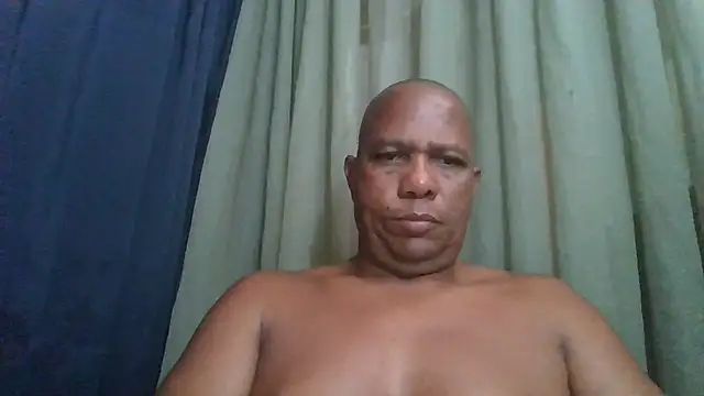 โชว์เว็บแคมของ bigblackcock75