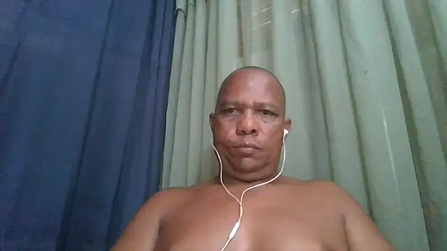 Webkamerová show bigblackcock75