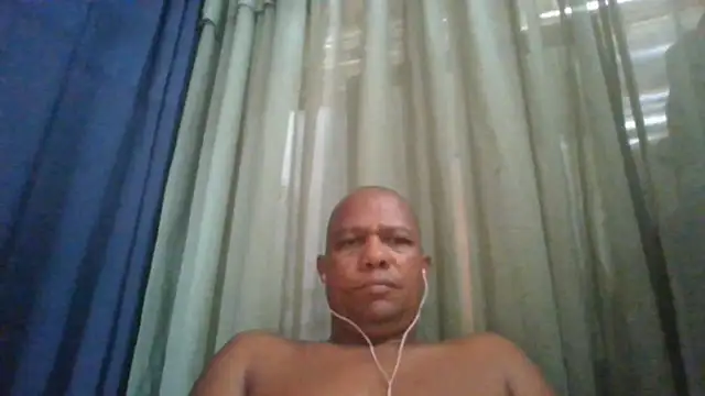 Show de bigblackcock75 na webcam