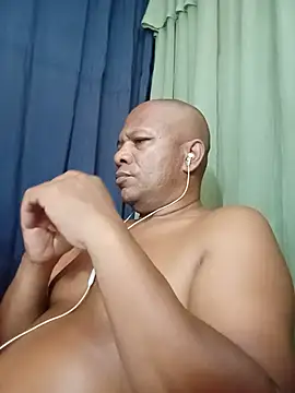 bigblackcock75's Webcam Show