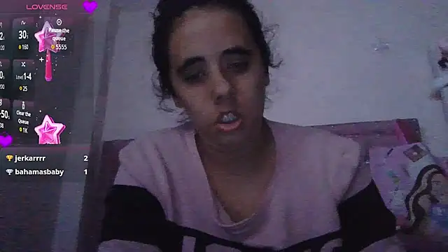 annarose19's Live Chat Room