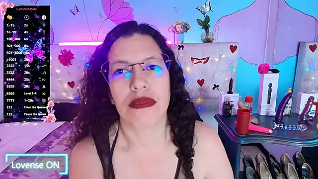 Chatroom XXX en direct de Zaly_mature
