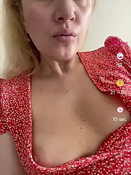 YourBlondee Webcamshow