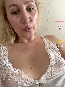 عرض كام YourBlondee