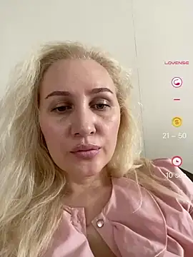 Вебкам-шоу YourBlondee