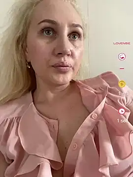 YourBlondee Adlı Modelin Web Kamerası Şovu
