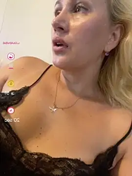 YourBlondee Webcamshow