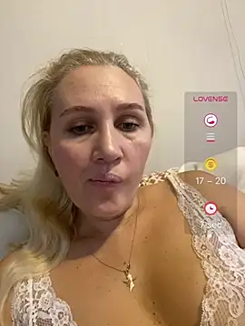 YourBlondee: вебкам-шоу
