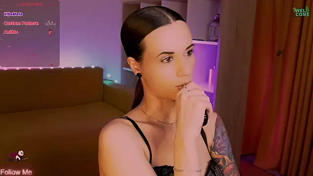 XXX chat uživo modela ItsAlisia