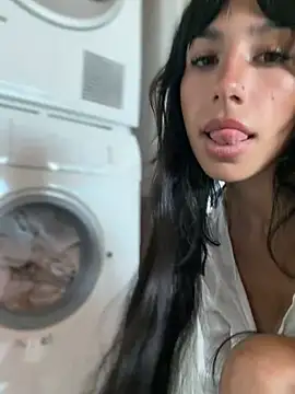 LoveLillyy's Webcam Show