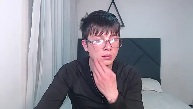 MathewCollin webcam show