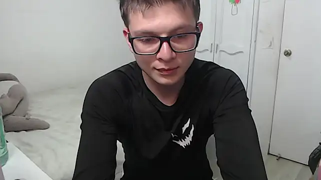 MathewCollin: вебкам-шоу