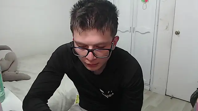Вебкам-ш оу MathewCollin