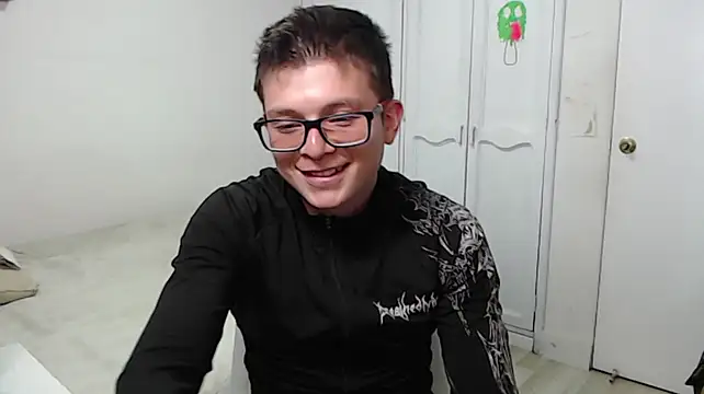 Pokazy przed kamerką – MathewCollin