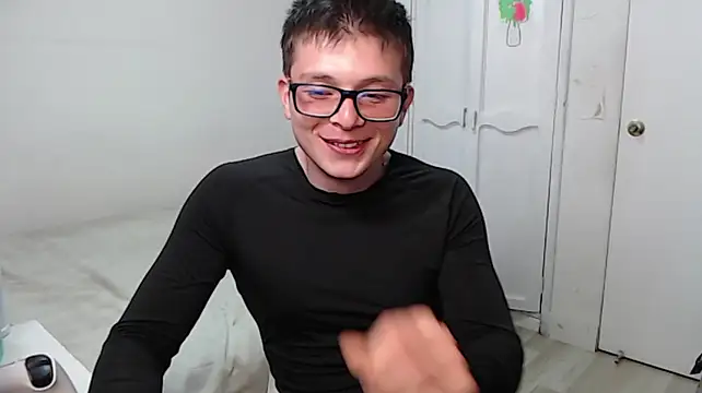 MathewCollin Show in webcam