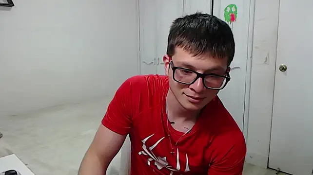 Show modela MathewCollin na web-kameri