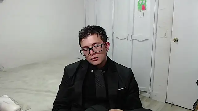 MathewCollin Show in webcam