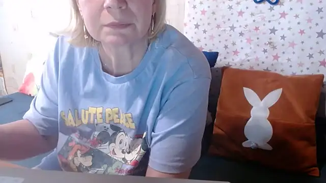 QueenLana Chat XXX live