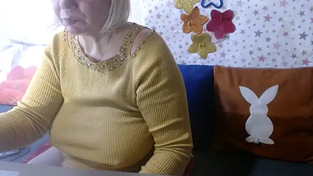 QueenLana: απευθείας συνομιλία ΧΧΧ