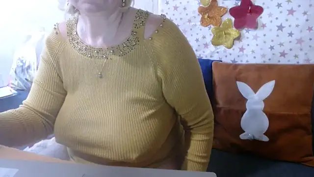 QueenLana 라이브 XXX 채팅