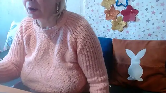 Chat +18 de QueenLana ao vivo