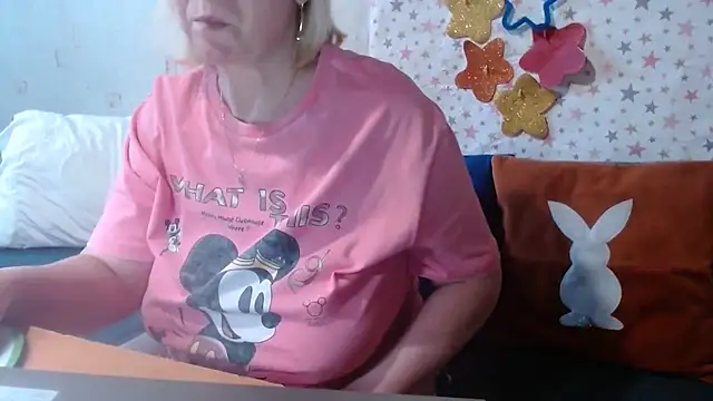 QueenLana: απευθείας συνομιλία ΧΧΧ
