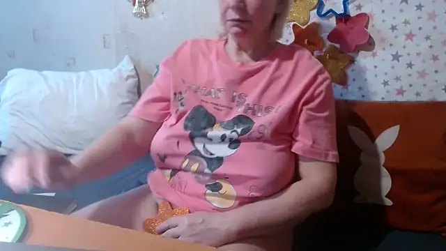 QueenLana – Kamerová šou