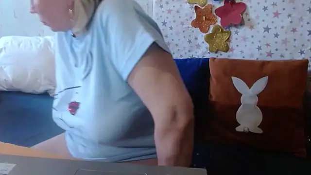 QueenLana's Webcam Show