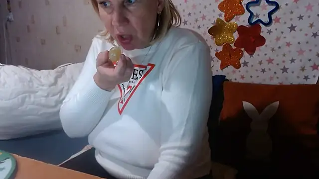 QueenLana's Live XXX Chat