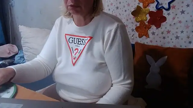 QueenLana Live XXX-chat