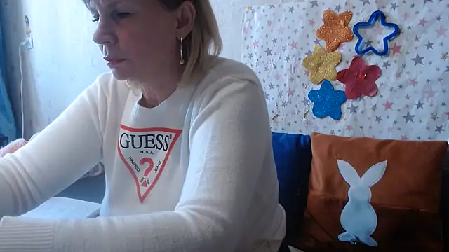 Show modela QueenLana na web-kameri