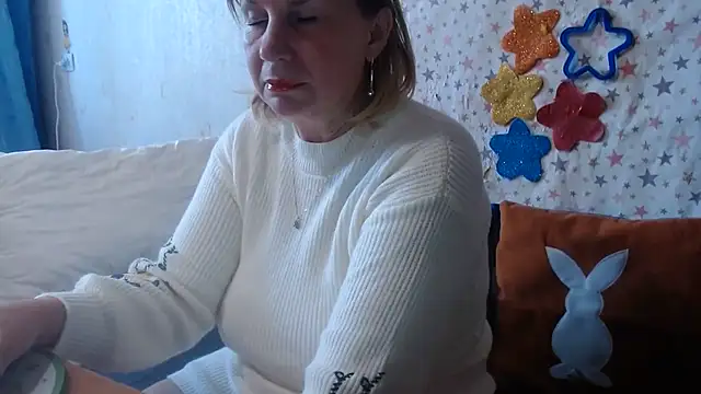 دردشة QueenLana الجنسية المباشرة