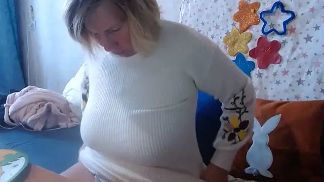 QueenLana's Live XXX Chat