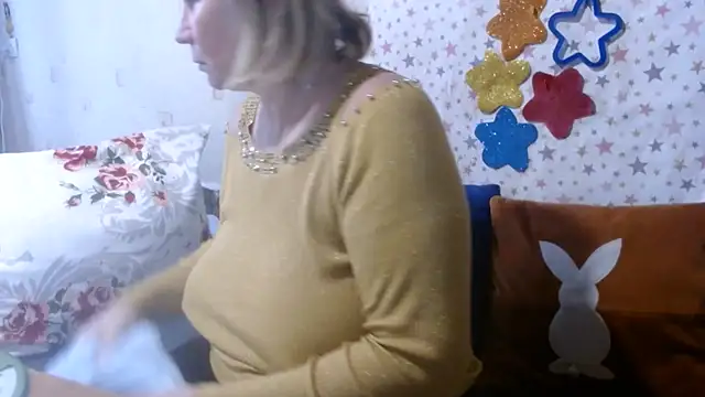 QueenLana – Naživo XXX chat