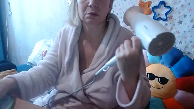 Show de QueenLana na webcam