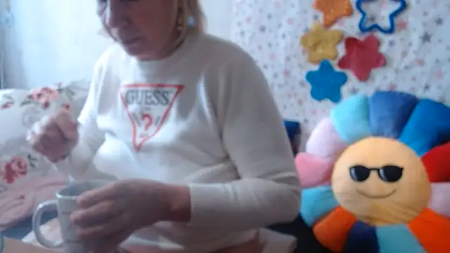 QueenLana's Live XXX Chat