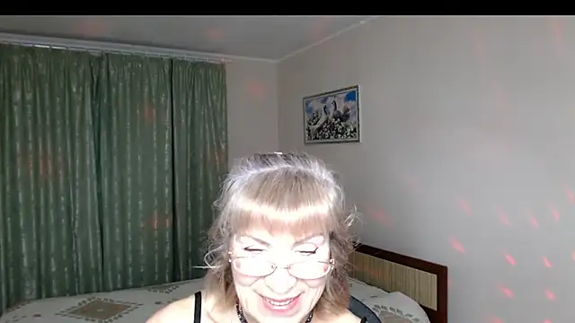 YaniSuns – Live XXX-chat