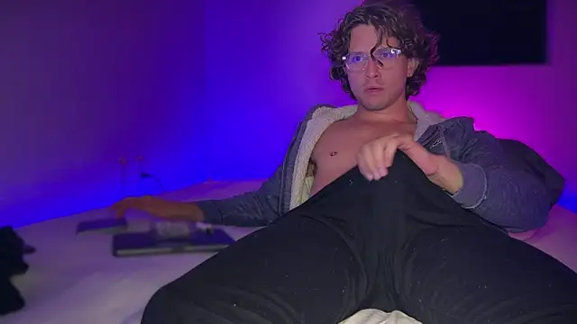 mcklister_kinky_feets webkamerás műsora