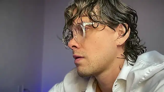 mcklister_kinky_feets Шоу с уебкамера
