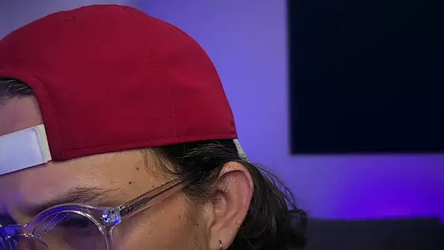 mcklister_kinky_feets 网络视讯表演