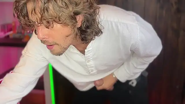 mcklister_kinky_feets Шоу с уебкамера